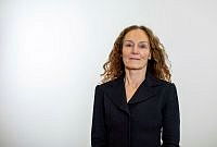 Camilla_Stoltenberg0S0A9330.jpg